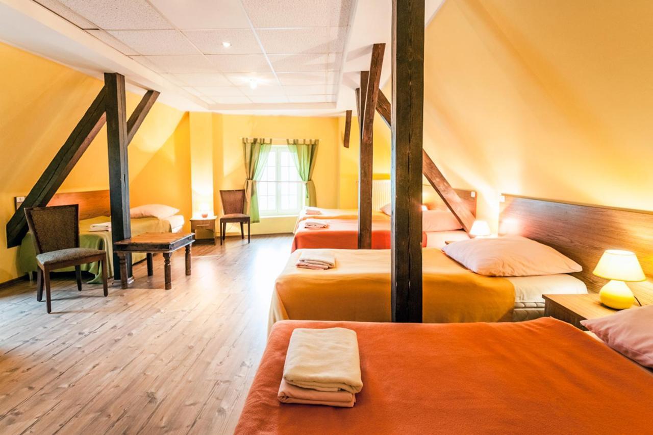 Hostel Melody Stary Rynek Posen Exterior foto